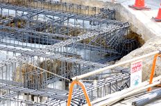 「オイッ、間違ってるぞ！」鉄筋フックは90度ではなく135度。無知が招いた配筋ミスとは？