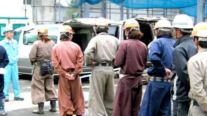 平均年齢72歳 高齢化が進む工事現場の 高齢者用ルール とは 施工の神様