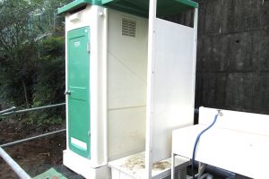 「マムシが出た！」仕事中に大便をガマンできなかった話