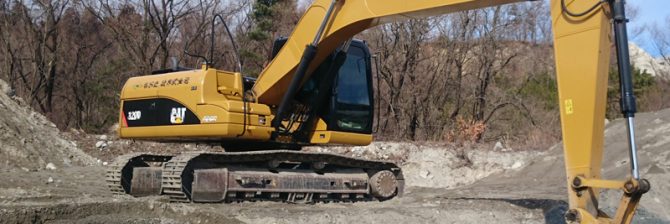 「コマツ vs キャタピラー」 あなたはどっち派？