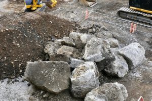 施工業者が嫌う「岩だらけの法面掘削」をどう攻略すべきか？