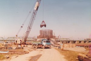 地球を相手に「歓喜の渦」に包まれる最高の仕事、それが土木だ！！