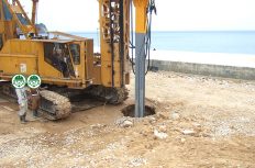 サンドコンパクションパイル工法（SCP）の弱点を改良した「契約後VE方式」の工事現場