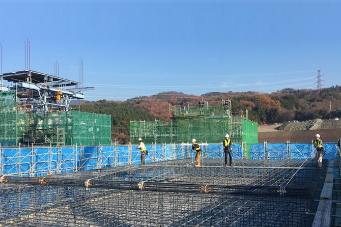 鹿島建設がヨーロッパで普及している工法を進化させ、「配筋時間を半分」にした新技術とは？