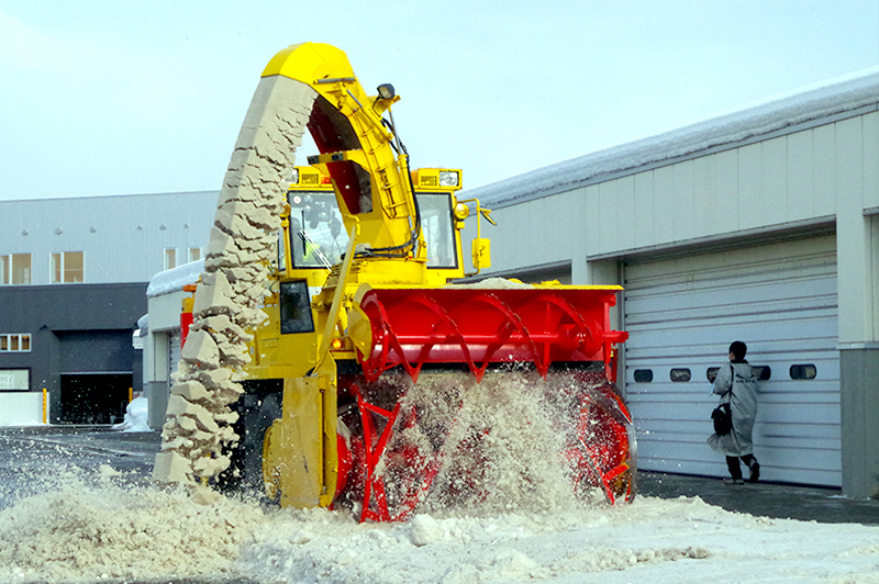 国交省とNEXCO東日本、除雪作業の「発注・積算」を見直し、「衛生」を活用へ