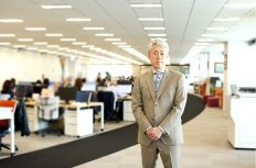 足場の常識を変えた「次世代足場」 エスアールジータカミヤの戦略とは?