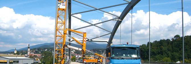 日本に20台しかない特殊車両も導入。橋梁メンテナンス事業に乗り出した格正建設の新挑戦