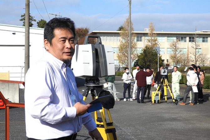 関東技術事務所建設技術展示館（千葉県松戸市）で開催された、関東地方整備局と日本道路建設業協会による「i-Construction技術講習会」