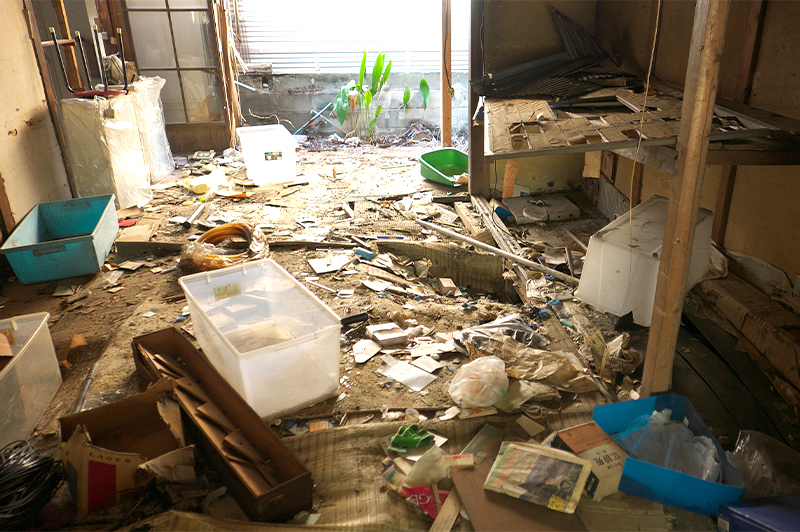 築古住宅では、残置物が撤去されていない場合も多い(写真はイメージ)