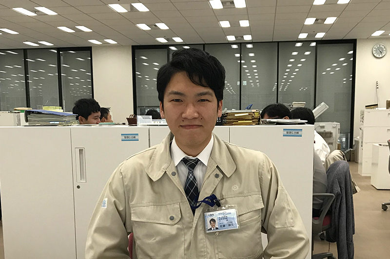 呉市産業部港湾漁港課 企画振興グループ 佐藤稔久主事。福山市出身、25歳