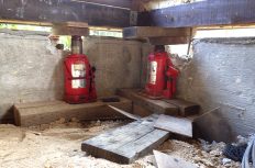 傾いた築古住宅を「安くリフォーム」する4つのポイント