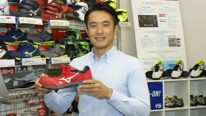 施工の神様 | 「スポーツと工事現場の融合」ミズノ製の作業靴はなぜ