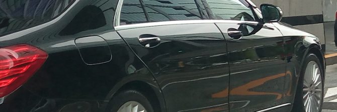 仮置き場に無断で停められた黒いレクサス。警察に通報したら予想外の結末に・・・