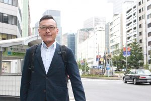 小さな工務店の職人から、大手ゼネコンの海外技術者へ。アジアに中東、アフリカの現場を渡り歩く男の生き様