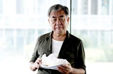 【アシックス×隈研吾】のランニングシューズ。竹細工の伝統技法を応用した「動く建築」