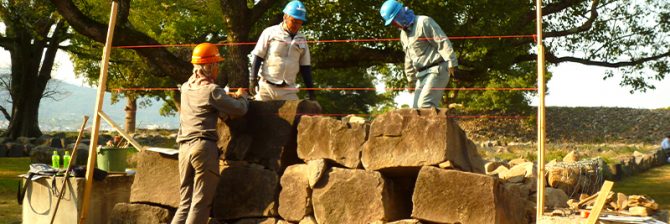 20年掛けて10万個の石を積み直す。 熊本城の完全修復に懸ける地元石工の熱き想い