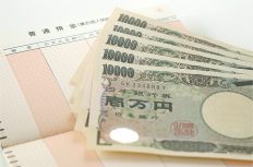 建設業界の”冬のボーナス”は156万円! 2019年も全産業でぶっちぎりのトップ