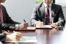 施工業者の抱え込みが目的？ ゼネコン独自システムへの登録はご注意を。