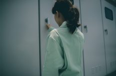 60代は若手、40代は赤ちゃん？ 電気設備のお医者さん「電気保安業界」の異質すぎる人材事情…