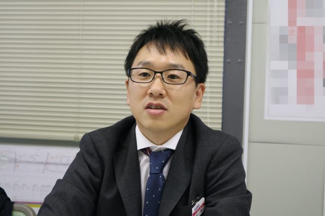 手塚 洋平さん（京王電鉄株式会社 鉄道事業本部 工務部 連続立体交差工事事務所区長）