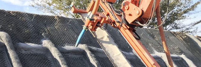 【大林組】法面上の鉄筋と型枠が不要に! ICT建機で吹付枠工の人員50%削減、工程25%短縮