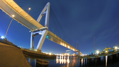 構造物偏愛のすすめ 名港トリトン 名港東大橋 名港中央大橋 名港西大橋 施工の神様 構造物偏愛のすすめ 名港トリトン 名港東大橋 名港中央大橋 名港西大橋 施工の神様