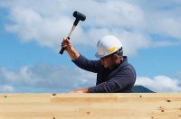 「木造建築に現場監督は必要ない」設計も施工管理もマーケティングも1人で行う”スーパー大工”からの提言