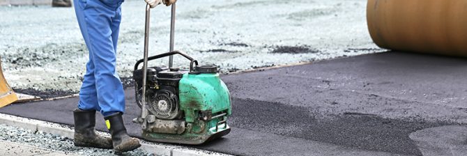 最高気温36℃の”猛暑日”。舗装工事は中止すべきか？【熱中症対策】