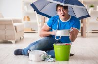 【みんなの失敗談】頭上から水が!ここマンションですけど!?