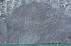 法枠は見た目が9割