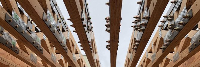 都市部の”構造資材搬入問題”を解決。旗竿地でも大空間がつくれる『スペーストラス』とは？【三菱地所ホーム】