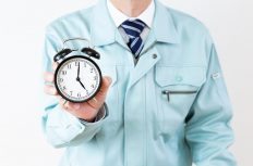 現場監督がブラックかは自分次第。定時退社、休日も携帯が鳴らない仕組み作りとは