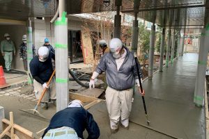 【長谷工】一般コンクリと同強度の環境配慮型コンクリを地上構造物に採用