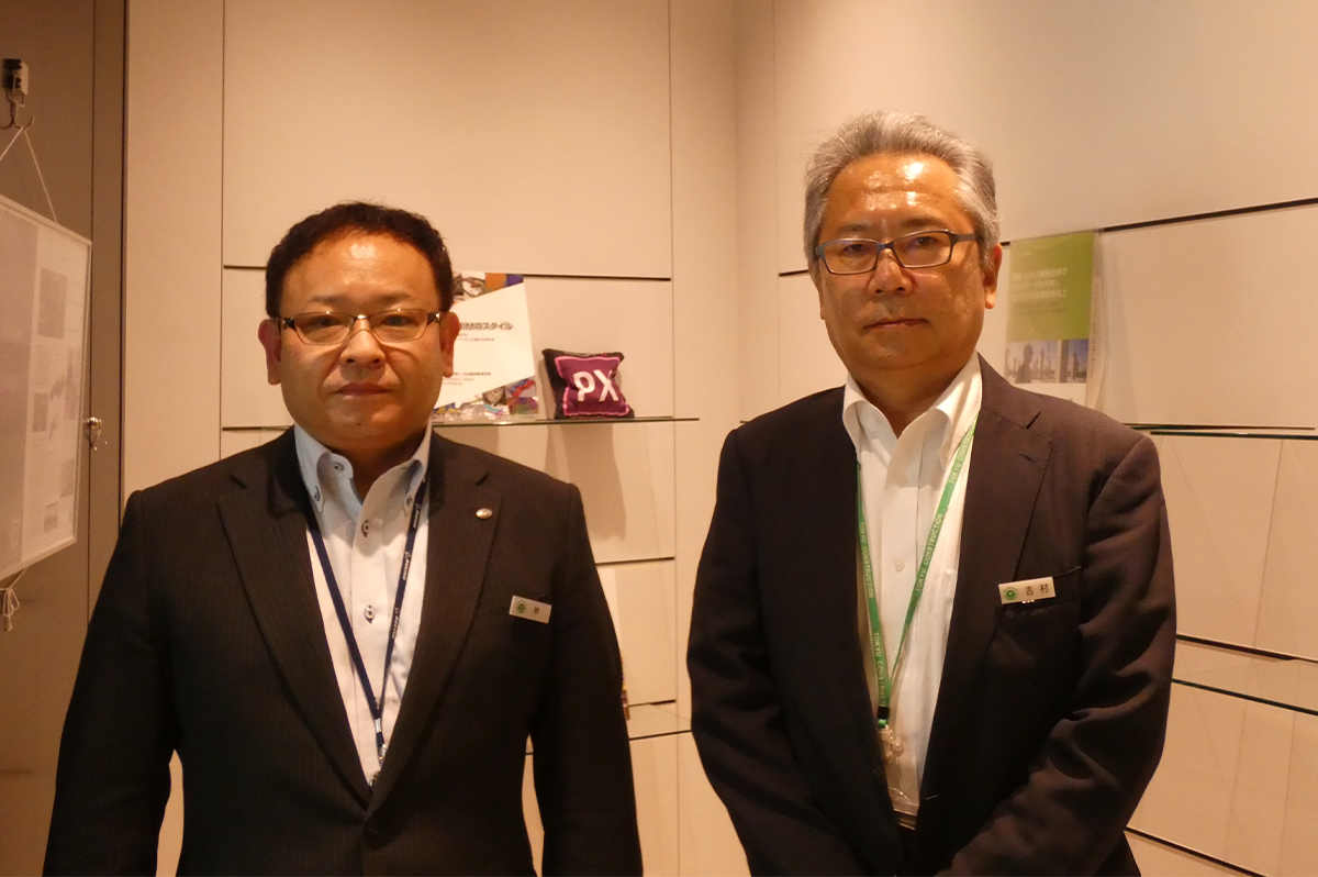 左から、東急建設株式会社 建築事業本部 技術統括部の林 征弥デジタルエンジニアリング部⻑、同部の吉村知郎 プロダクトデザイングループリーダー