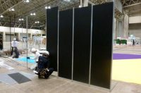 建築や内装工事の現場とは”ひと味違う”!展示会ブースの施工現場のリアル