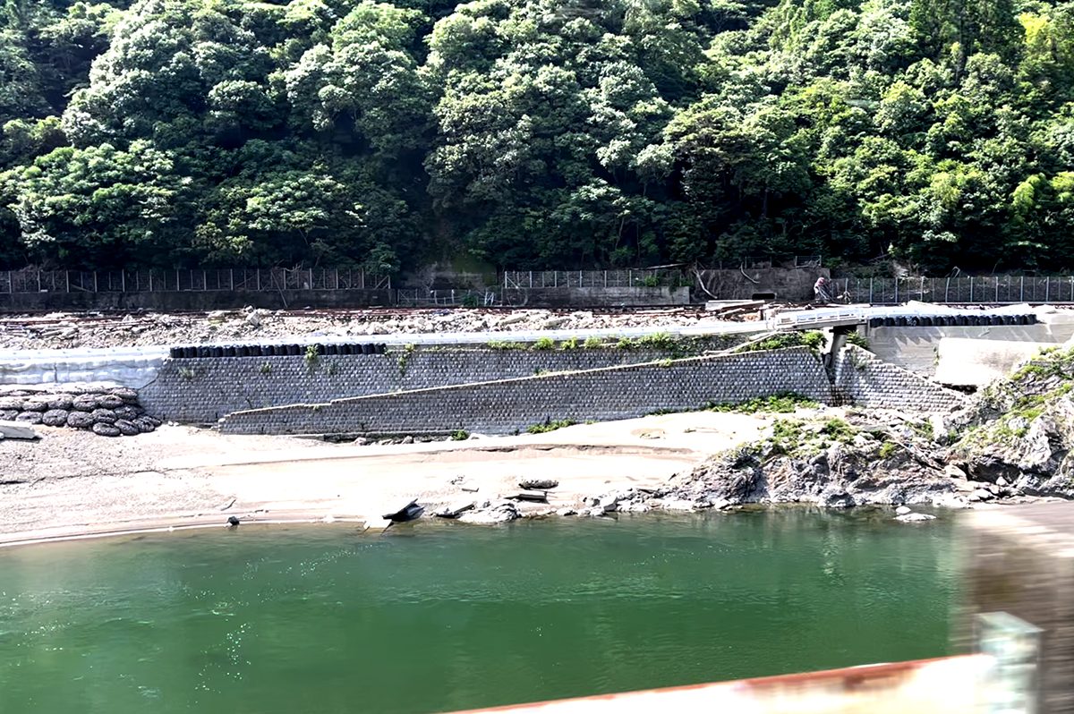 駅舎を含めすべて流失した瀬戸石駅