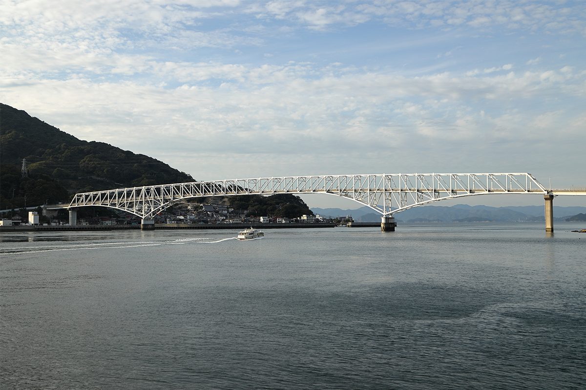 豊浜大橋（画像提供：依田正広氏）