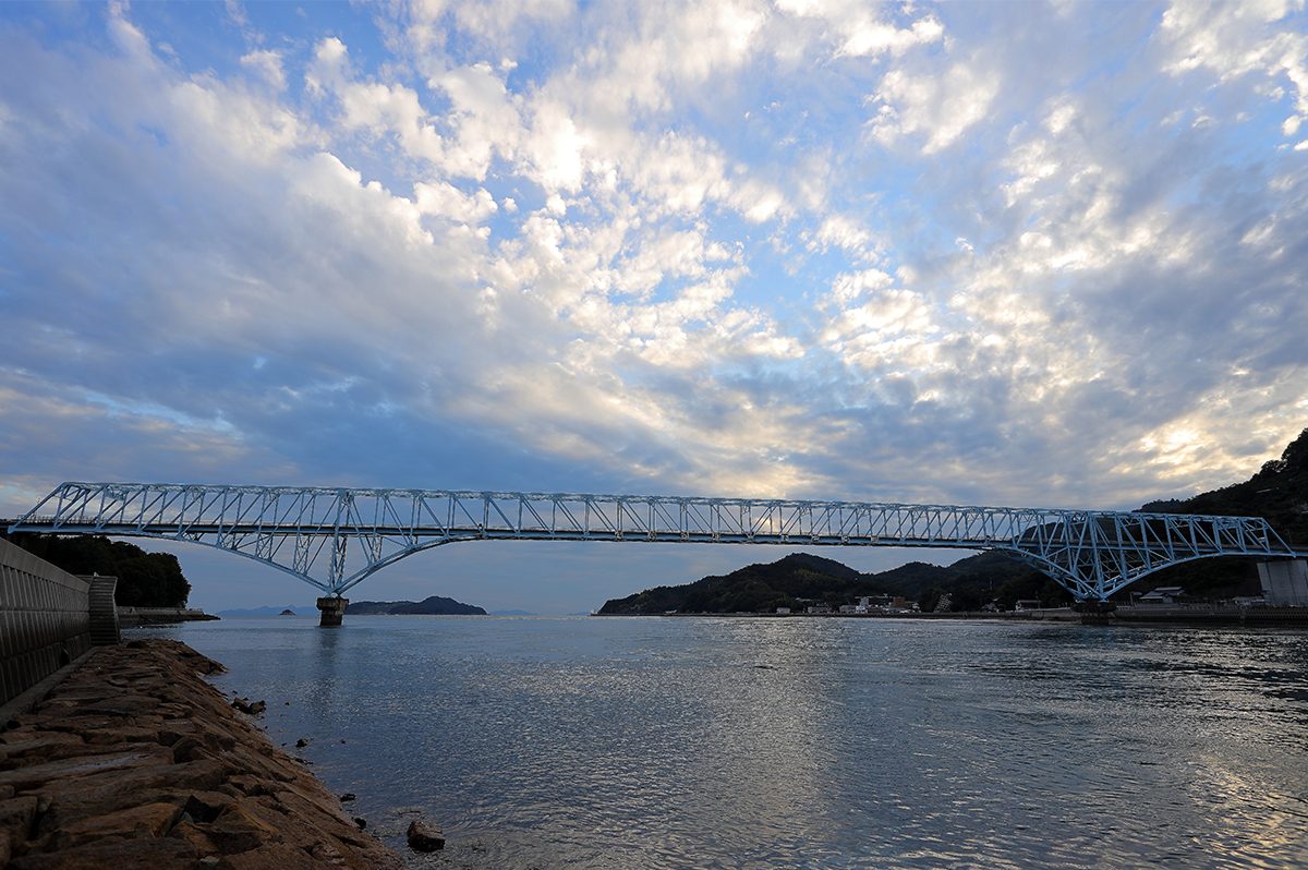 蒲刈大橋（画像提供：依田正広氏）