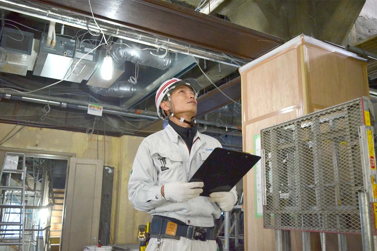 東京大学の現場を担当する現場監督