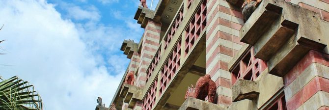 「美しすぎる…」 沖縄県内の庁舎のデザイン性が高い理由は”気候”にあった？