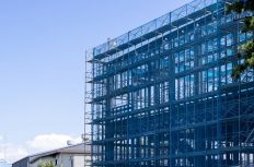 枠組足場とは？部材や規格、組み立て方、メリット・デメリットについて解説