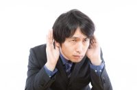 40歳以上の「知らない、聞けない、ついてけない」の悪循環