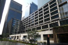 RC造・延床面積10万m2超の“大手町ビル”は、なぜ建て替えではなく大規模リノベーションが選ばれたのか