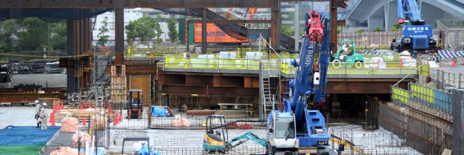 【衝撃】民間工事で「4週8休以上」は”たった8.6%”。建設業界の週休2日はいつ実現する?