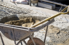 「場内小運搬」の直接工事費だけで数億円！？概算工事費算出の悩みの種