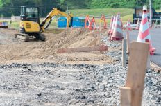 労働時間の上限規制に約8割が未対応【建設業の中小企業経営者 1,100人調査】