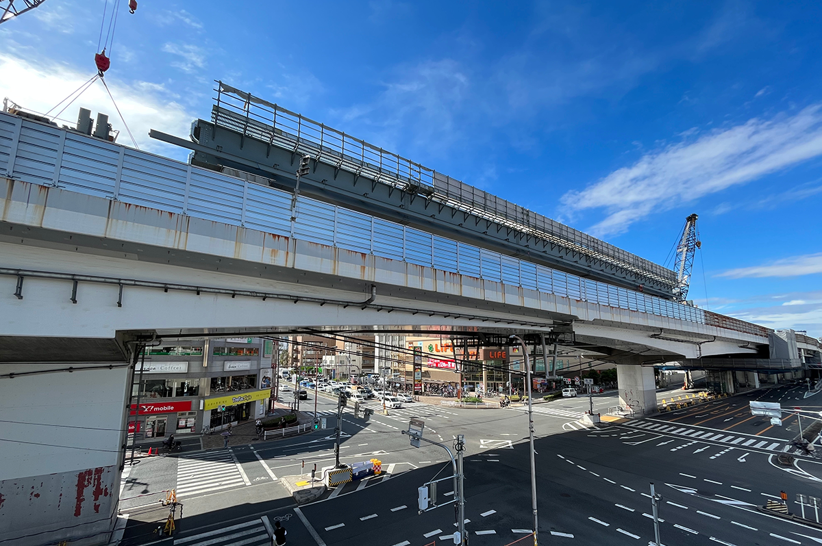 工事中の喜連瓜破高架橋（交差点部分）