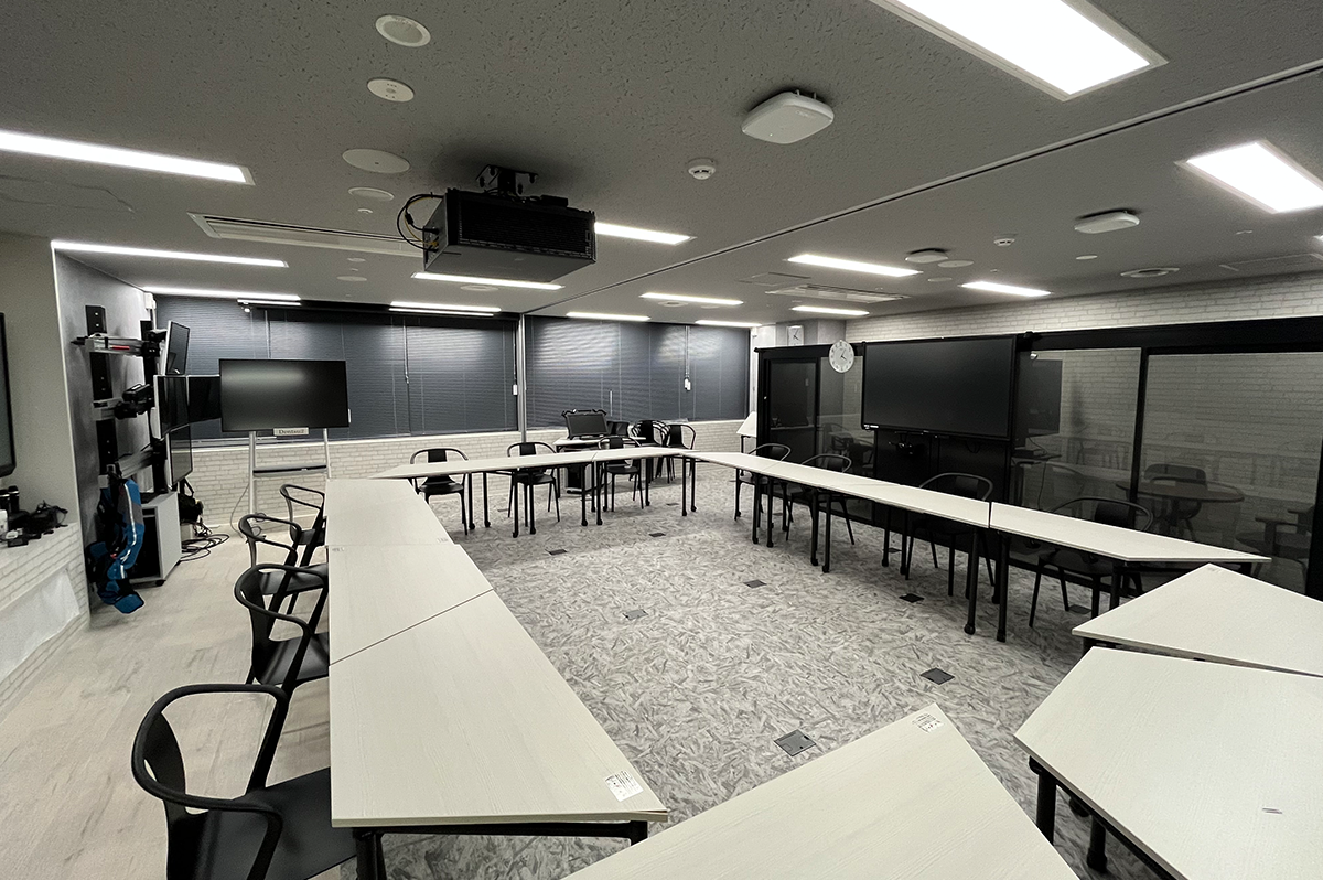 本省庁舎内に設置された「インフラDXルーム」