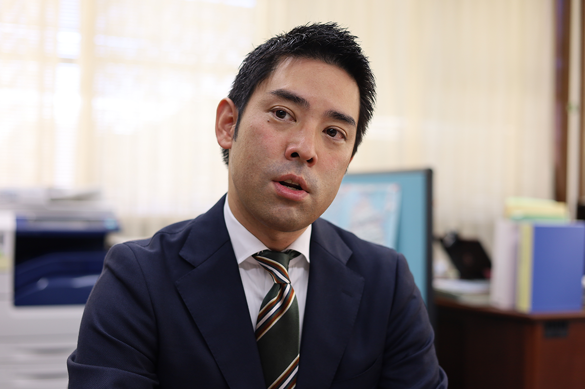 土木に興味を持ったきっかけを話す小林所長