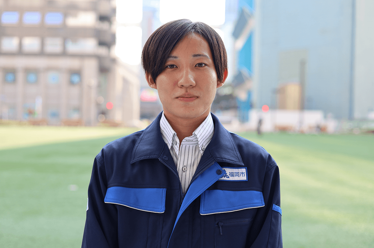 片岡 陽平(かたおか ようへい)さん 福岡市道路下水道局建設部西部道路課第2係 2年目